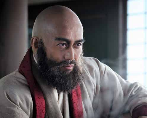 阿部寛、坊主姿で圧巻オーラ放つ「どうする家康」武田信玄の扮装写真公開