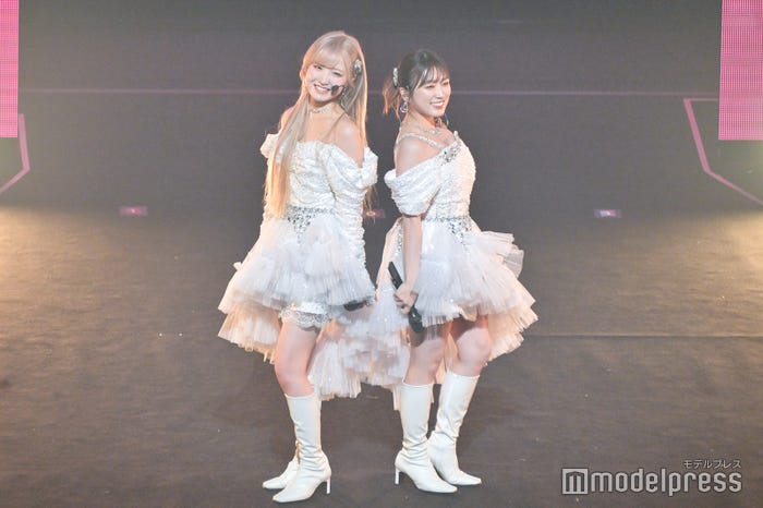 本田仁美、矢吹奈子(C)モデルプレス