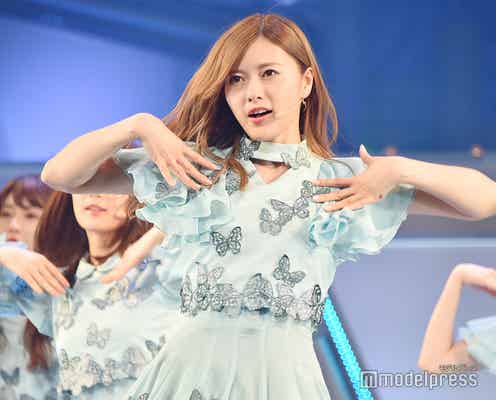 乃木坂46「シンクロニシティ」「おいでシャンプー」で“架け橋”繋ぐパフォーマンス<日・ASEAN音楽祭>