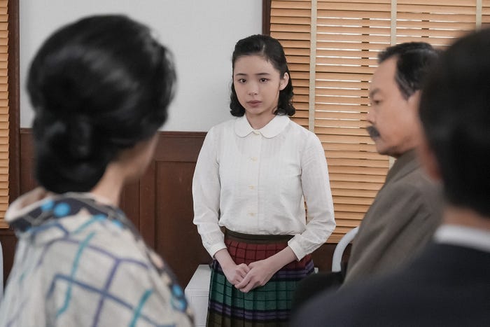 小雪、趣里、近藤芳正「ブギウギ」第79話(C)NHK