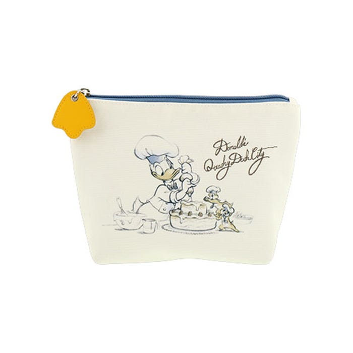 ポーチ¥2,800 (C)Disney