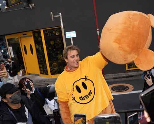 ジャスティン・ビーバー、本人降臨で渋谷大パニック 妻のヘイリー同伴で極秘来日