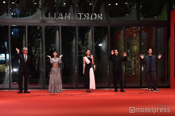 堤幸彦監督、芳根京子、北川景子、中村倫也、窪塚洋介 (C)モデルプレス
