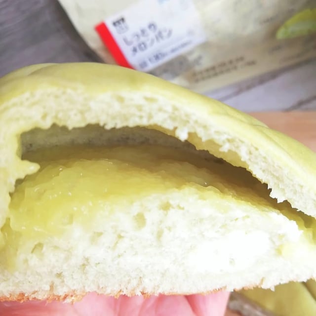 ローソンのメロンパン