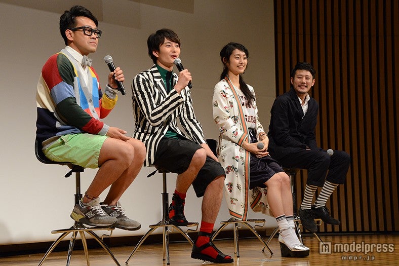 （左より）宮川大輔、岡田将生、忽那汐里、藤井道人監督