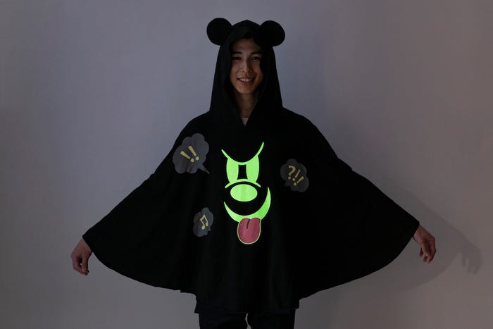 着用例/ポンチョ¥3,900(C)Disney
