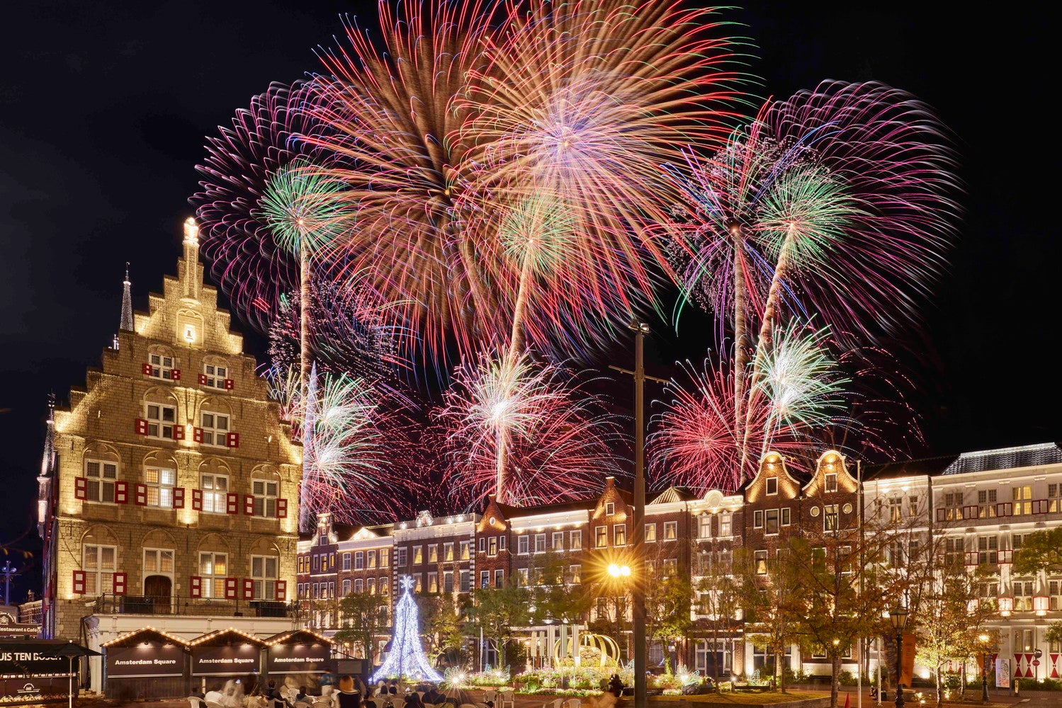 フラワーフェスティバル～花と光のイースター～／画像提供：ハウステンボス