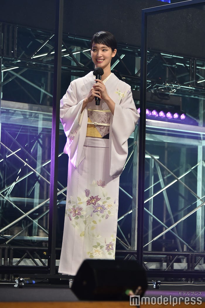 剛力彩芽(C)モデルプレス