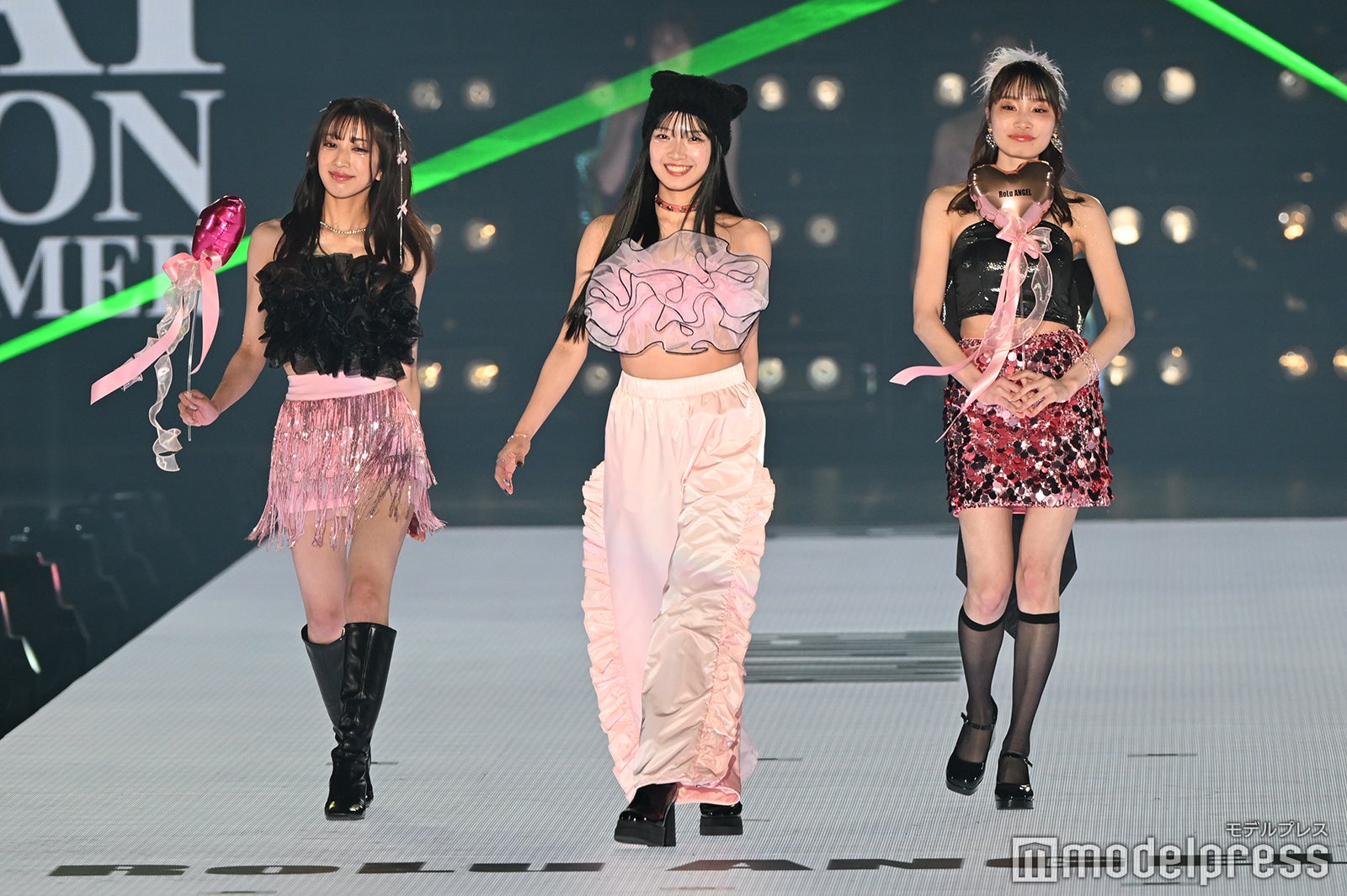 （C）モデルプレス