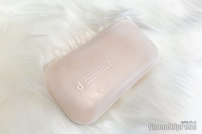 dプログラム /薬用スキンケアファンデーション/オークル20(C)モデルプレス