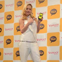 無料通話・無料メールアプリ「カカオトーク」の初CM&新サービス発表会に出席した土屋アンナ