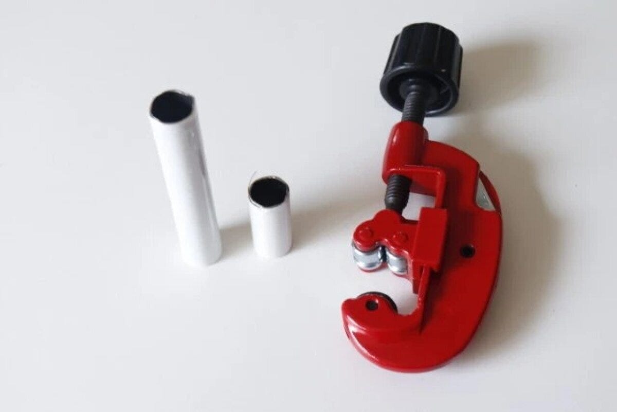 ダイソーのホムセンレベルの工具 ダイソーのパイプカッター