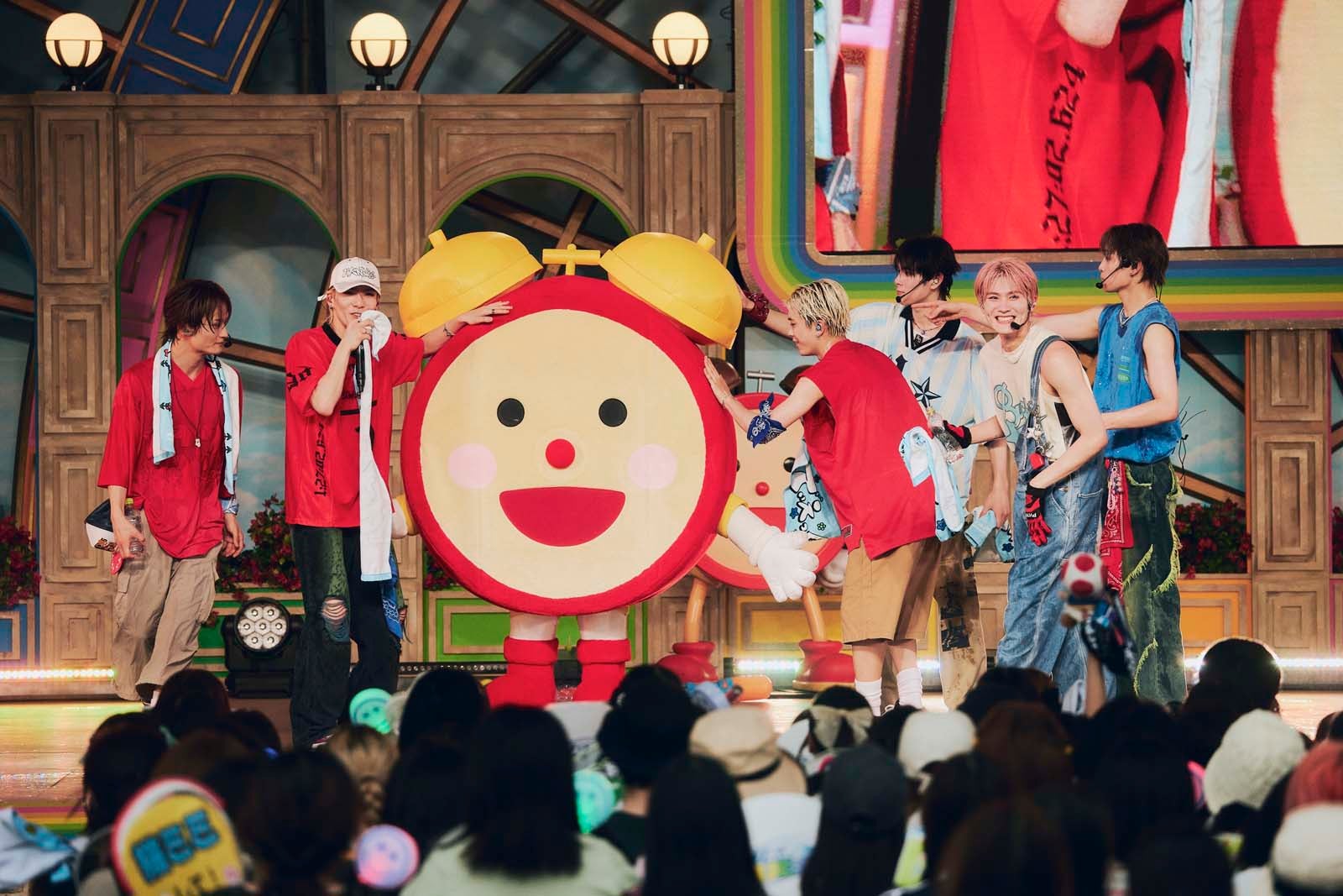 DXTEEN（C）LAPONE Entertainment