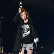 木下優樹菜 ママになっても美ボディ健在 産後初のファッションショー出演 モデルプレス 木下優樹菜 ママになっても美ボディ健在 産後初のファッションショー出演 モデルプレス