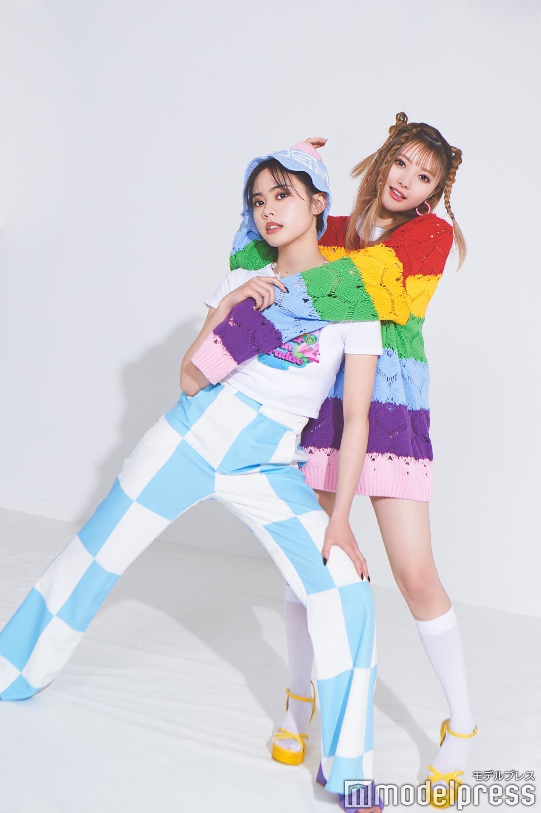 (左から)安斉星来、安斉かれん(C)モデルプレス