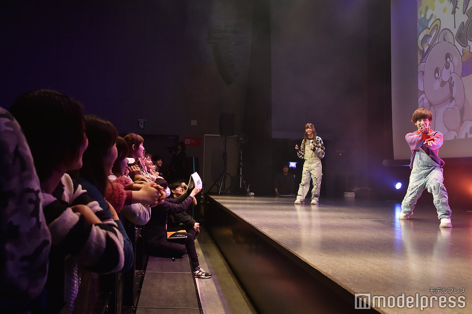 「以心伝心ゲーム」に挑戦するヴァンゆん （C）モデルプレス