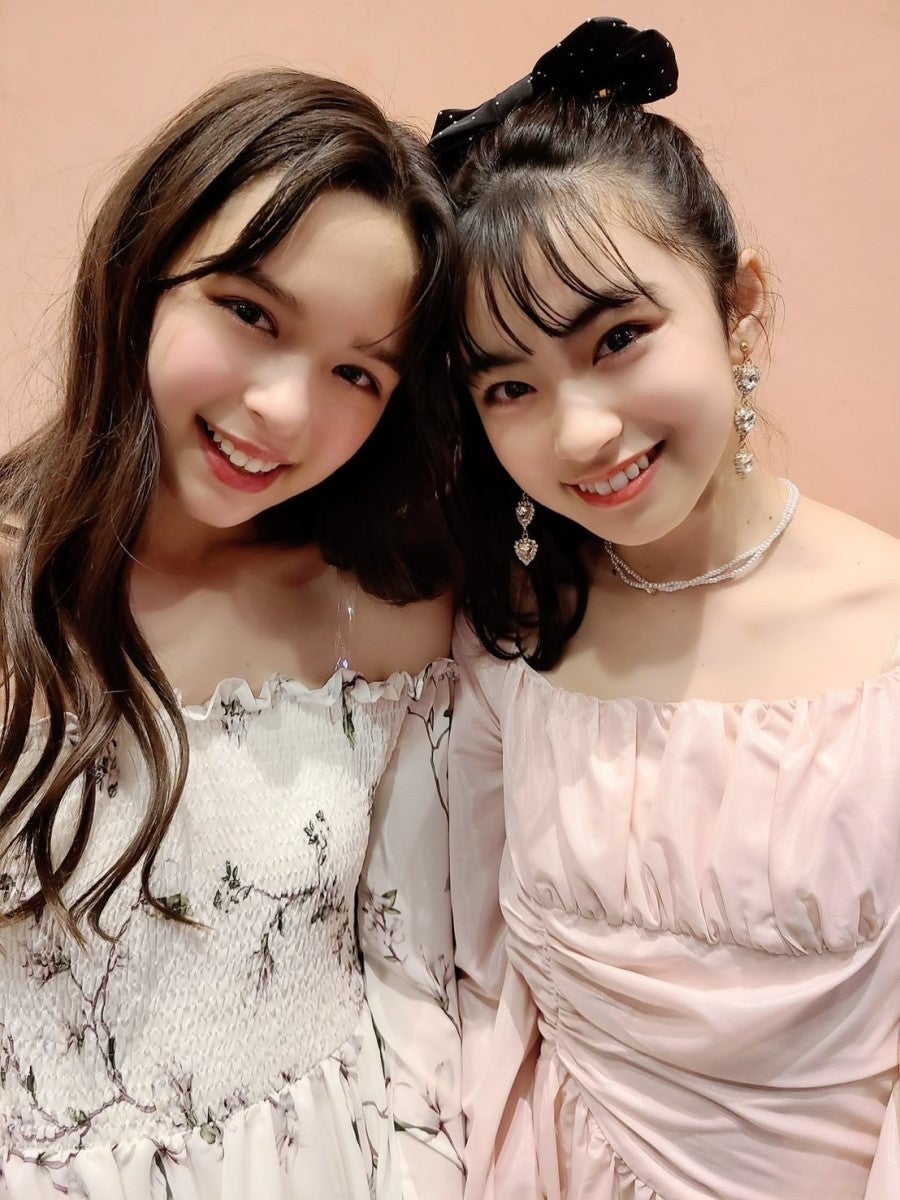 （左から）星名ハルハ、白水ひより「ニコ☆プチ」卒業オフショット（提供写真）