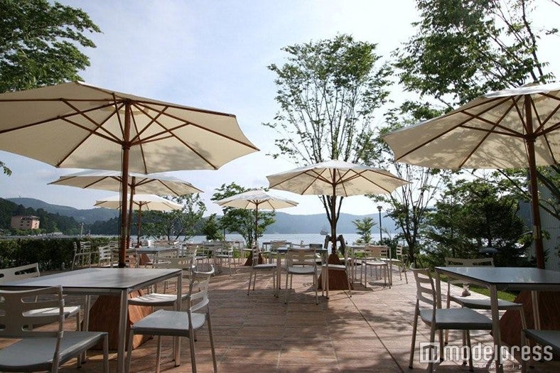 「芦ノ湖テラス」のイタリアンレストラン「ラ・テラッツァ」／画像提供：芦ノ湖テラス