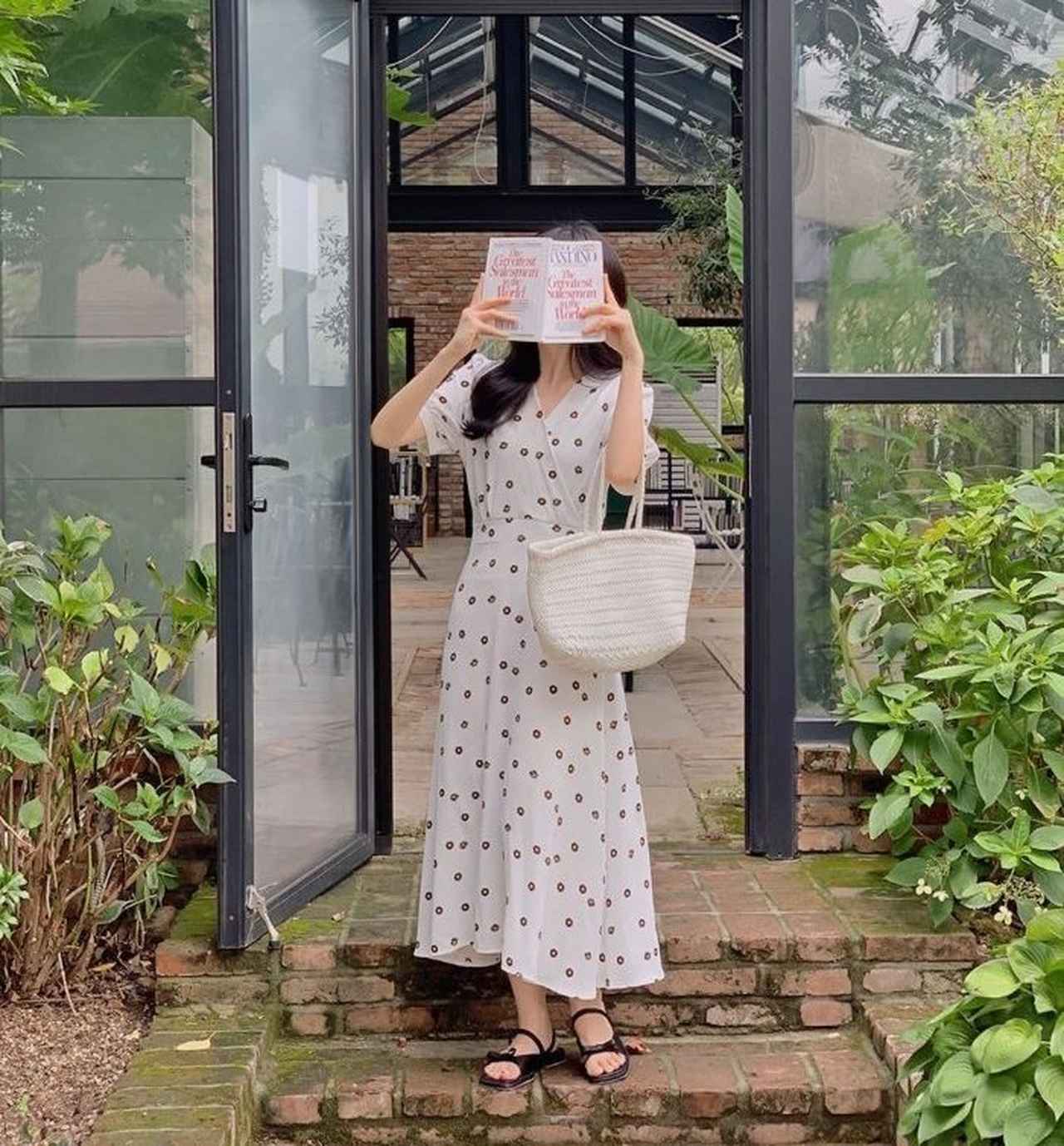 【『Qoo10ファッション』で見つけた】上品＆華奢見え♪ 夏に映えるフェミニンワンピース