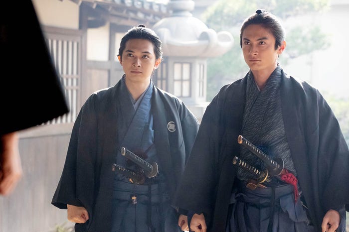 吉沢亮、高良健吾(C)NHK