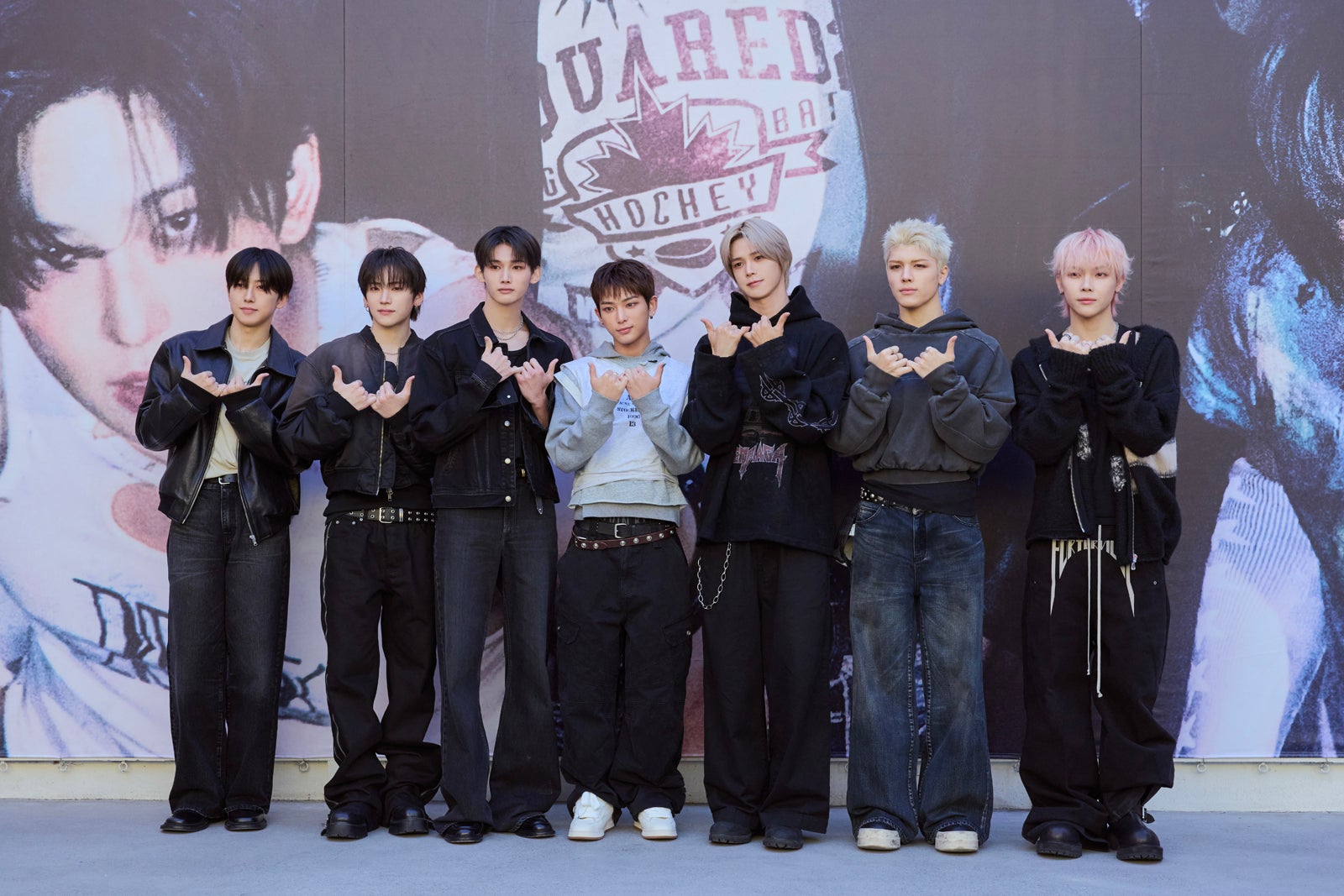 ポップアップストアを訪れた&TEAMメンバー／（左から）FUMA、YUMA、JO、HARUA、K、MAKI、NICHOLAS（C）YX LABELS