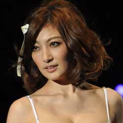 モデルプレス - <速報>熊田曜子、Fカップ美バストで1万4千人を悩殺