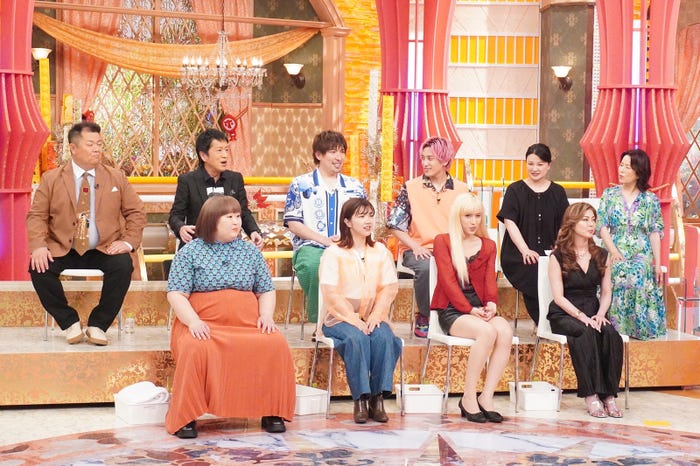 (前列左から)かなで、福田麻貴、ryuchell、武田久美子(後列左から)小杉竜一、吉田敬、りんたろー。、兼近大樹、島崎和歌子、磯野貴理子(C)フジテレビ