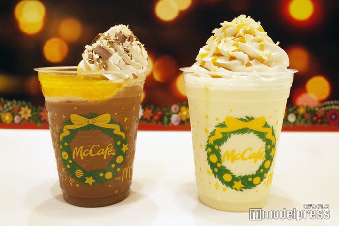 左から:ショコラオレンジフラッペ、ホワイトスノーチョコフラッペ(C)モデルプレス