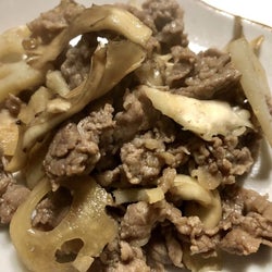 貧血でお悩みの方必見♡簡単!お手軽「牛肉とれんこんと舞茸の甘辛炒め」