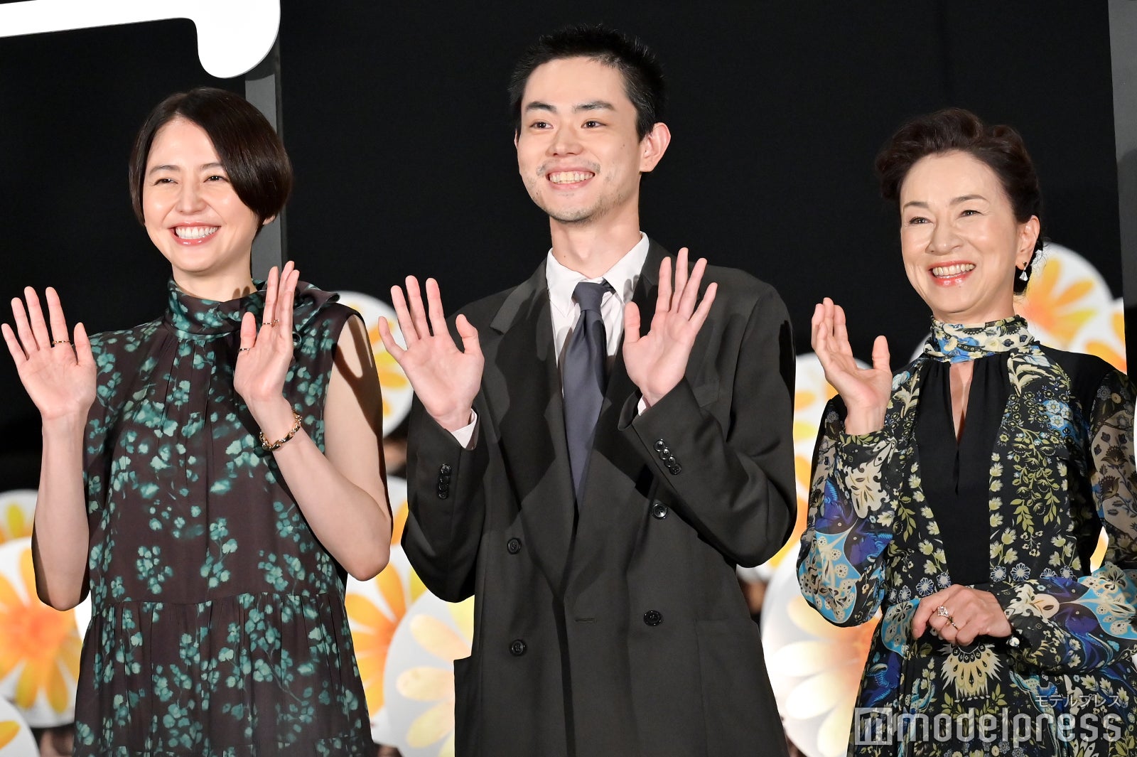 長澤まさみ、菅田将暉、原田美枝子 （C）モデルプレス