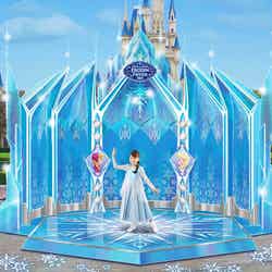 エルサの氷の城をイメージしたフォトロケーション （C）Disney
