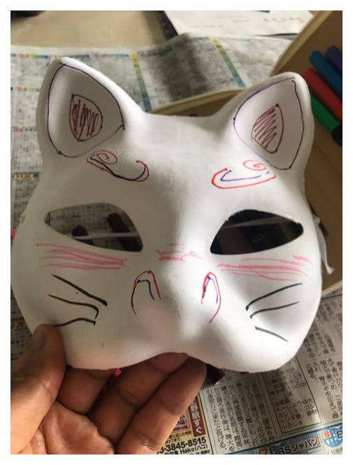 色付け後のお面/市川海老蔵オフィシャルブログ(Ameba)より