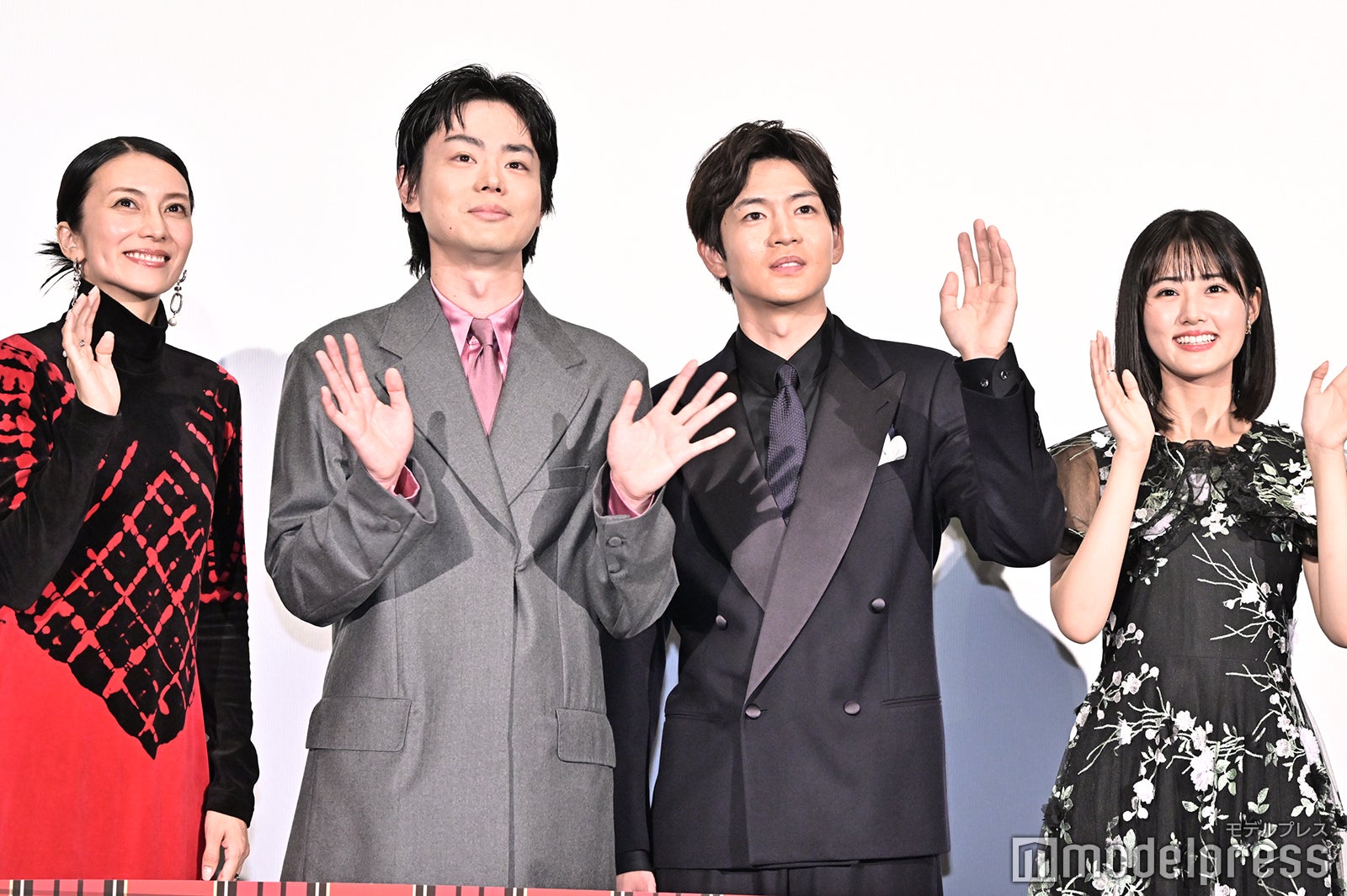 柴咲コウ、菅田将暉、松下洸平、原菜乃華（C）モデルプレス