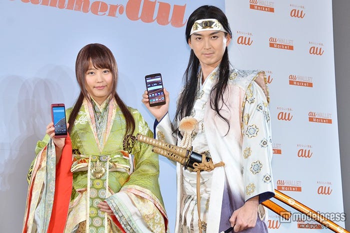 (左から)有村架純、松田翔太