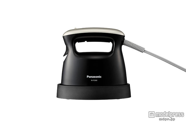 プレスもできるスーツにぴったりの「パナソニック　衣類スチーマー NI-FS360」