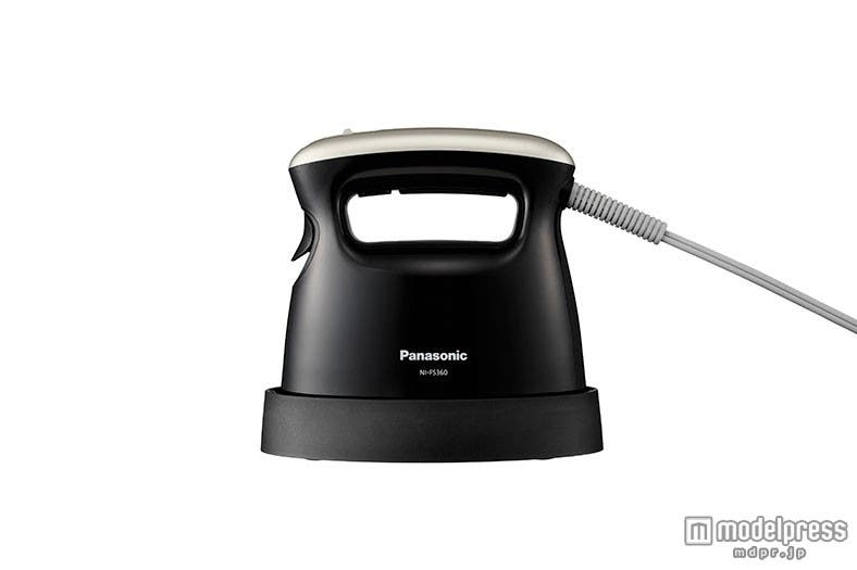 プレスもできるスーツにぴったりの「パナソニック 衣類スチーマー NI-FS360」