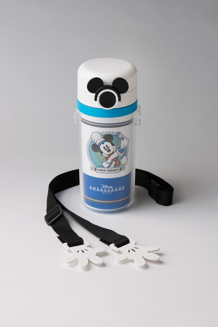 “シェフ・ミッキー”オリジナルタンブラーストラップ付き(C)Disney