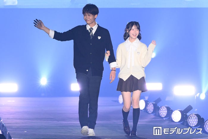 鳥井悠叶、表すみれ(C)モデルプレス