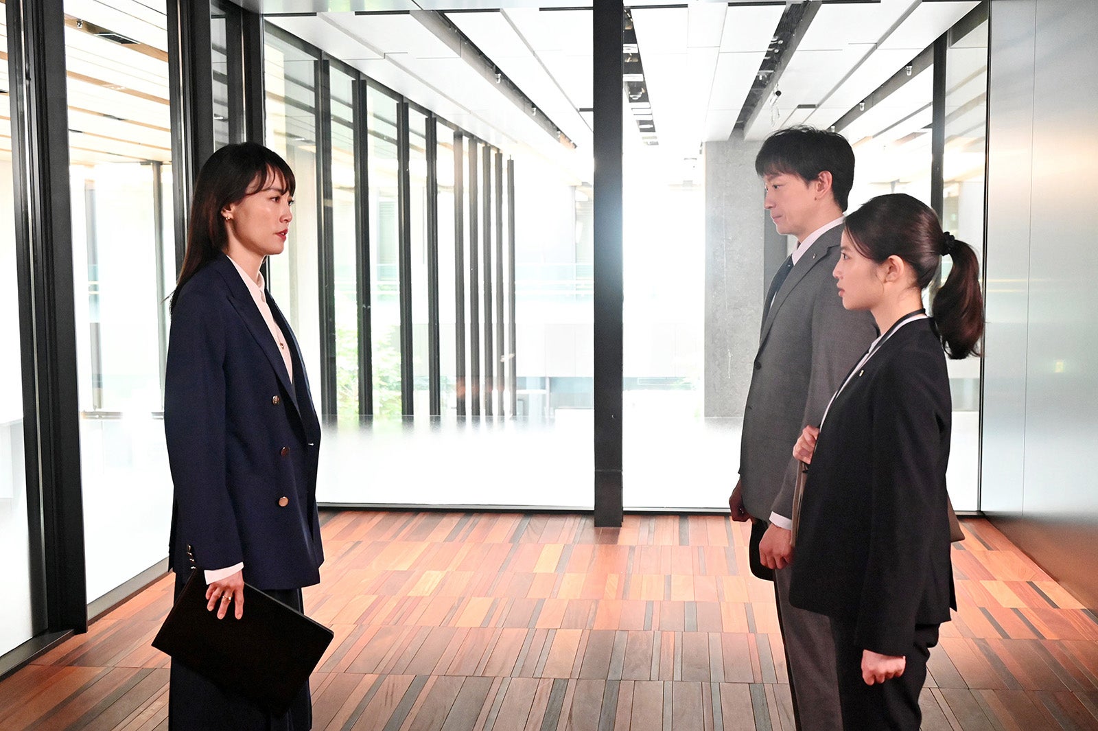 菊地凛子、山本耕史、今田美桜「花咲舞が黙ってない」第3話より（C）日本テレビ