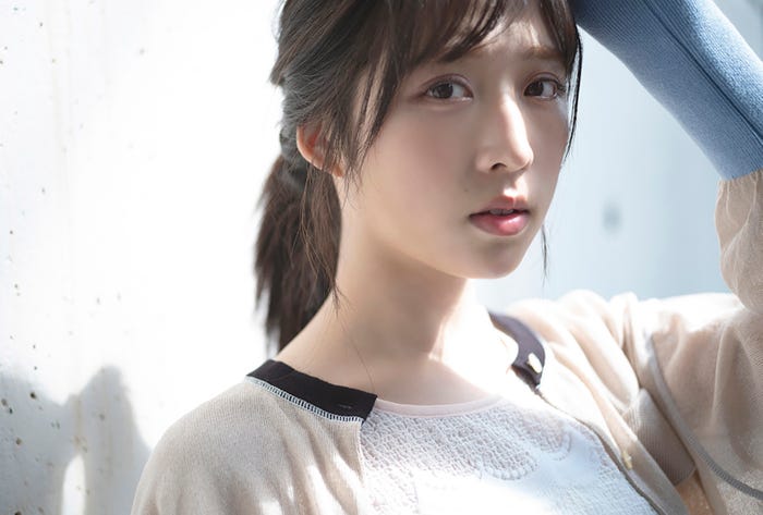 小栗有以(画像提供:白夜書房)