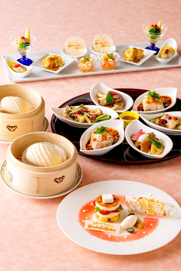 シルクロードガーデン(中国料理レストラン)“ダッフィー&フレンズ・ワンダフルキッチン”カントニーズランチ(C)Disney