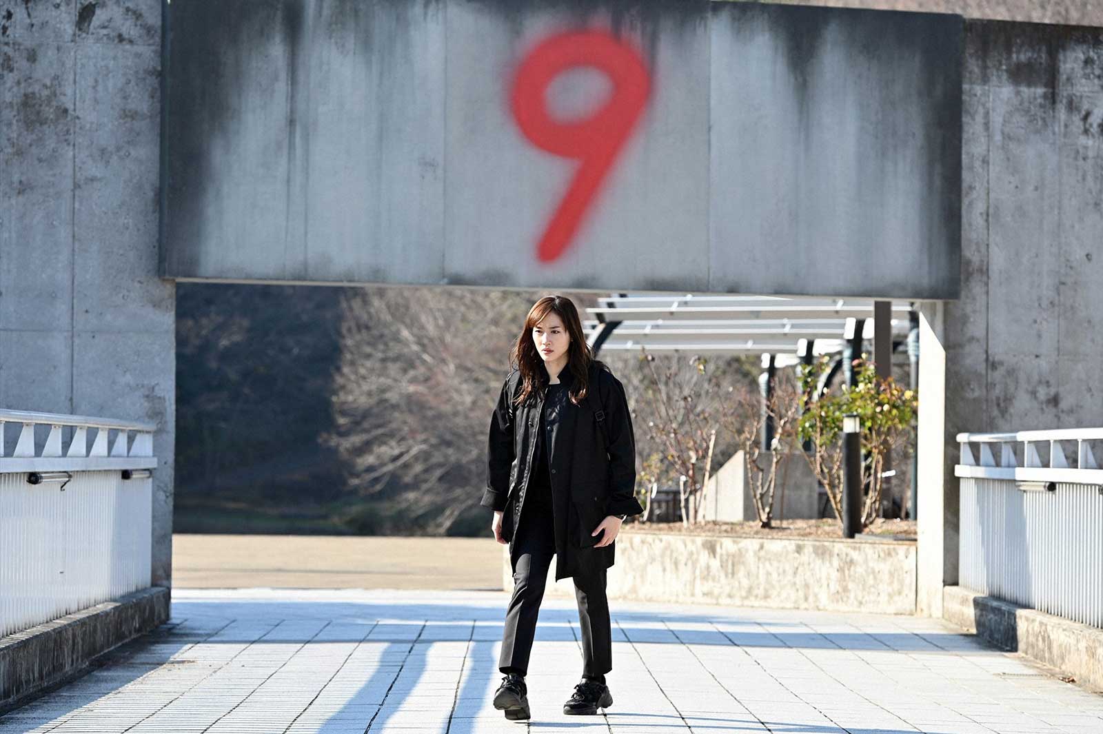 綾瀬はるか「天国と地獄 ～サイコな2人～」第6話より（C）TBS