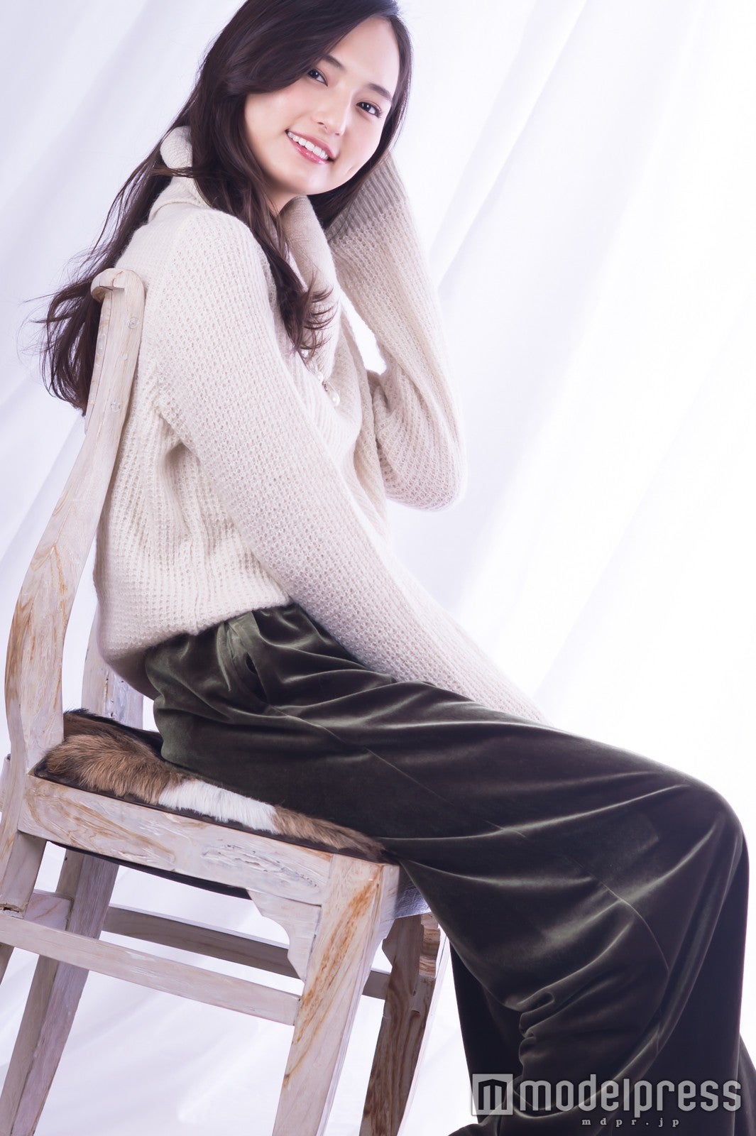 山賀琴子（C）モデルプレス