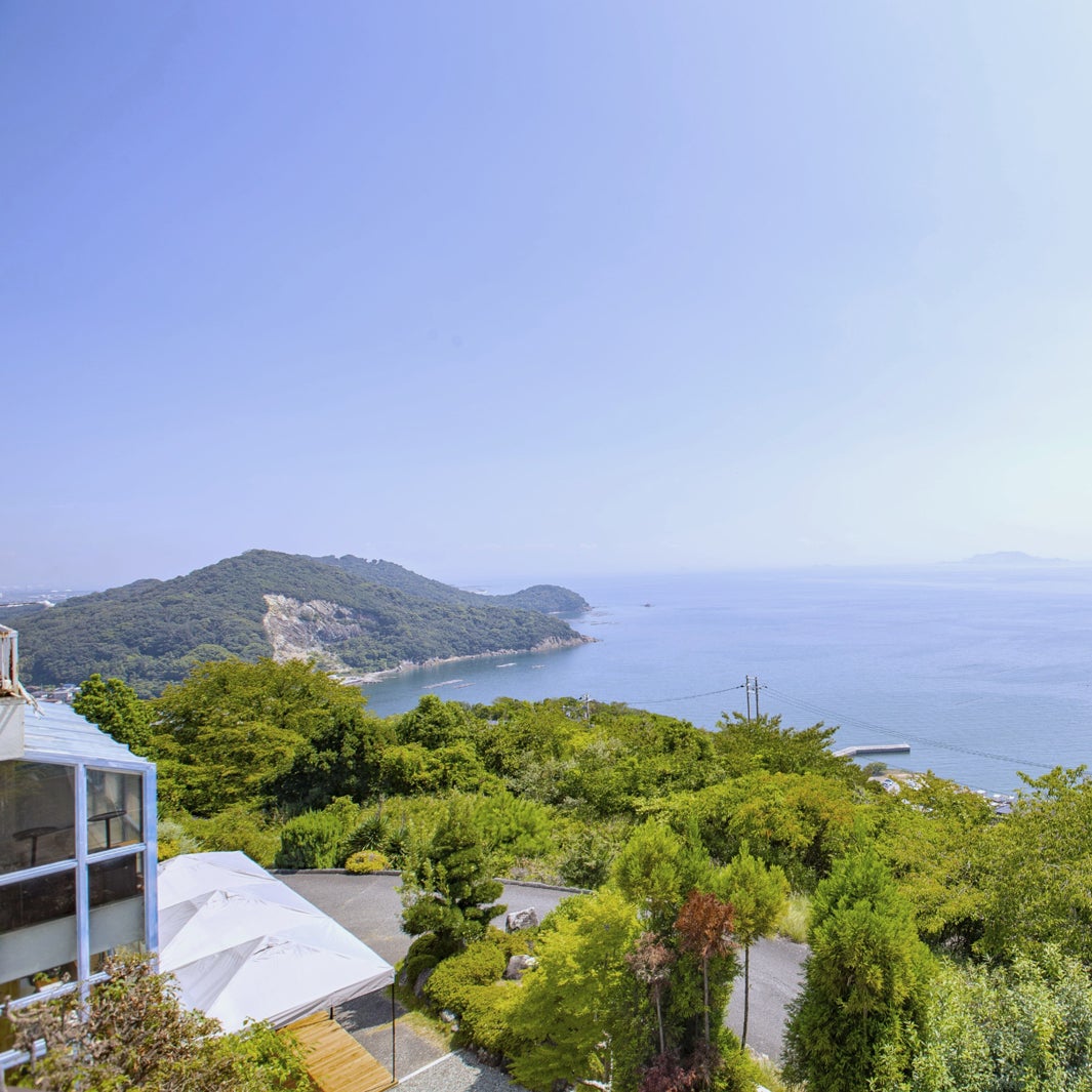 海と山の風景を一望（提供画像）