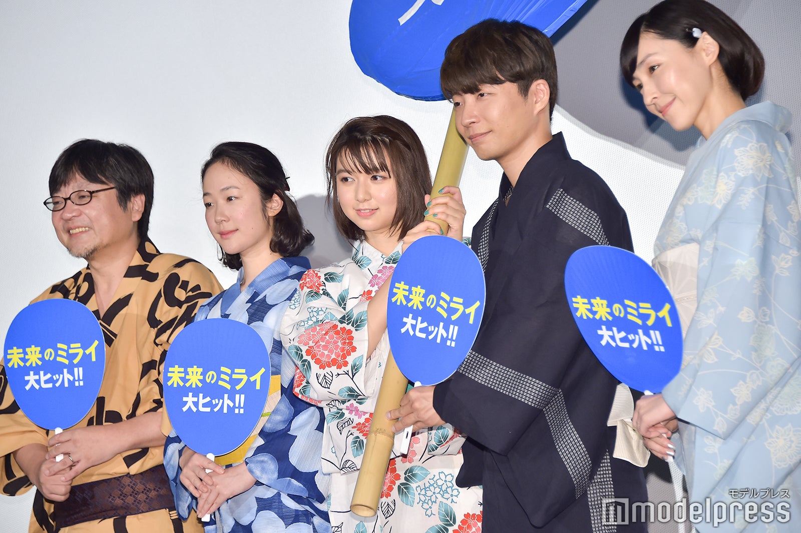 細田守監督、黒木華、上白石萌歌、星野源、麻生久美子（C）モデルプレス