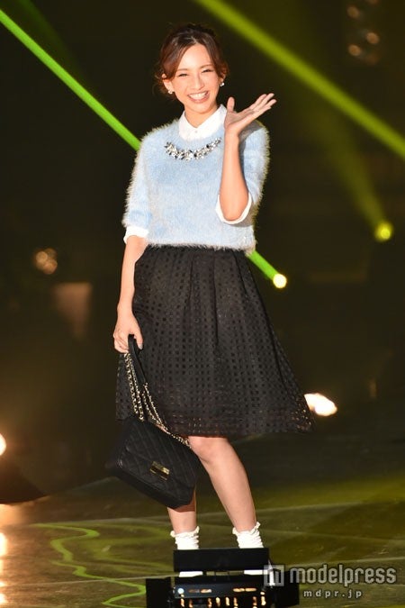 優木まおみ、産後初ランウェイでハッピースマイル全開