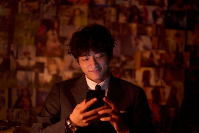 小関裕太「癒やしのお隣さんには秘密がある」第2話より(C)日本テレビ