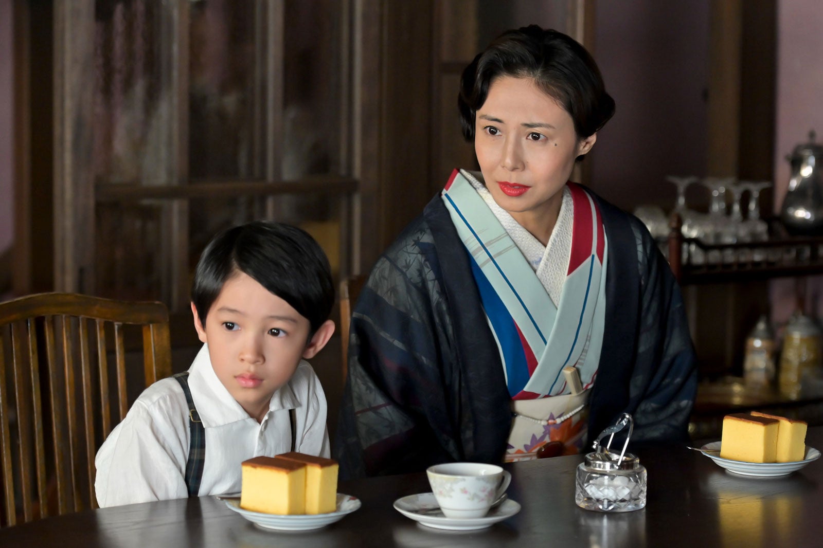 木村優来、松嶋菜々子「あんぱん」第1話（C）NHK