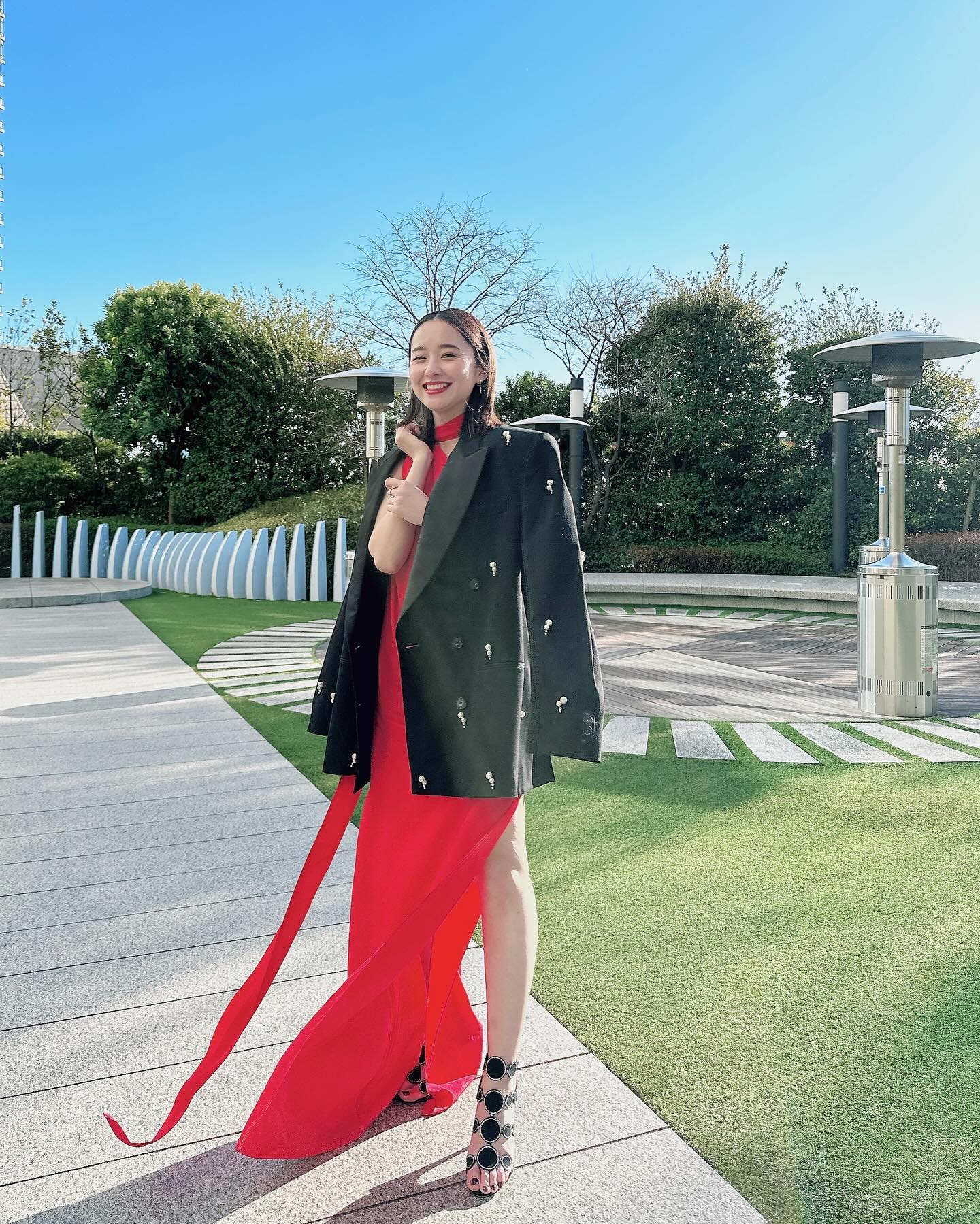 堀田真由公式Instagramより