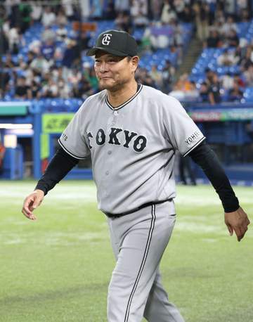 巨人・橋上監督代行 浦田“影の好プレー”を大絶賛「早めにあきらめてたら同点になった」八回のピンチを防ぐ